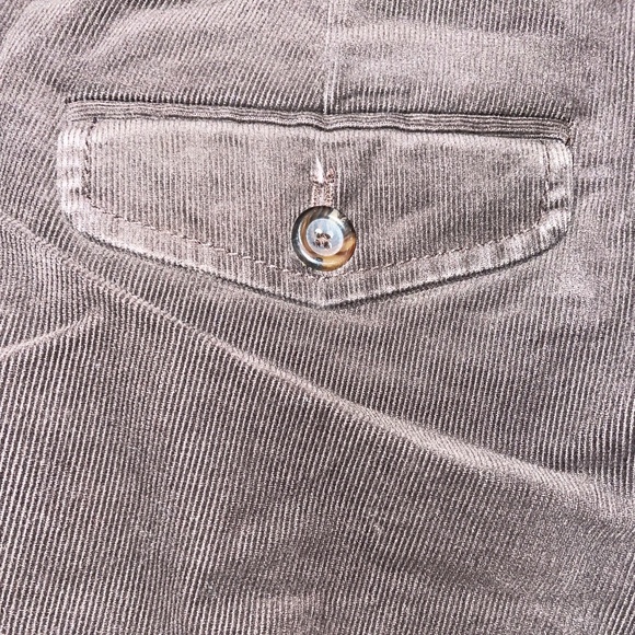 GAP Women's Dark Brown Corduroy Bermuda Shorts - Picture 6 of 10